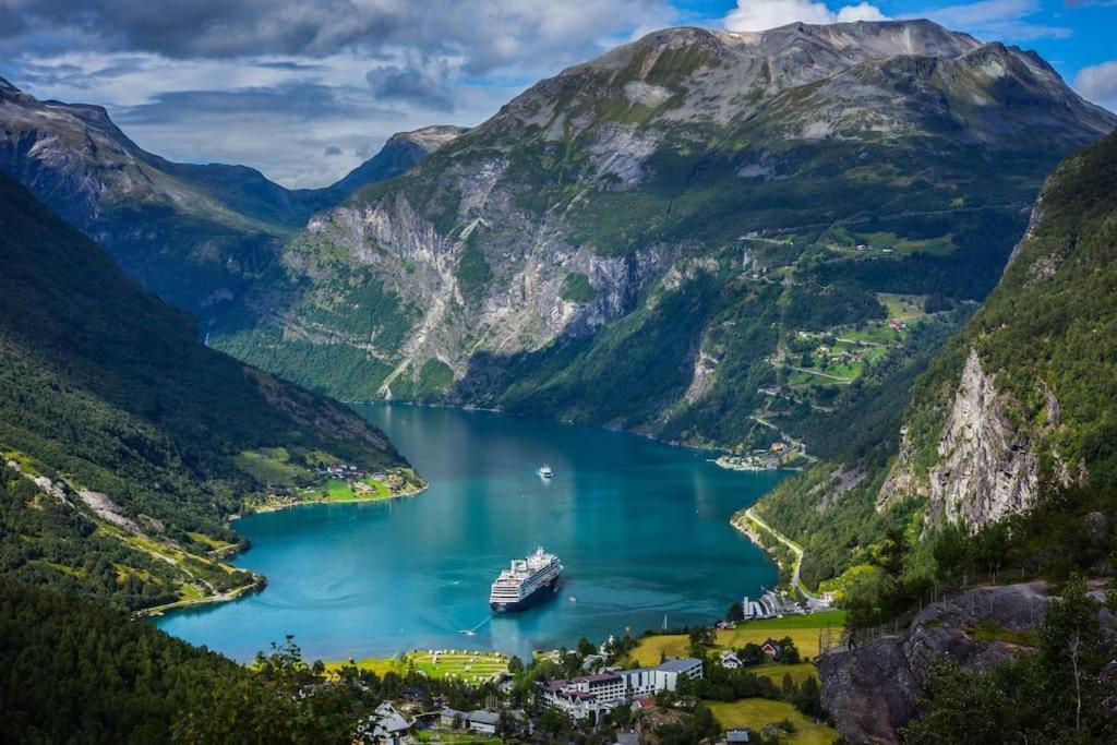 Leilighet I Hjertet Av Sunnmore! Sykkylven Exterior photo